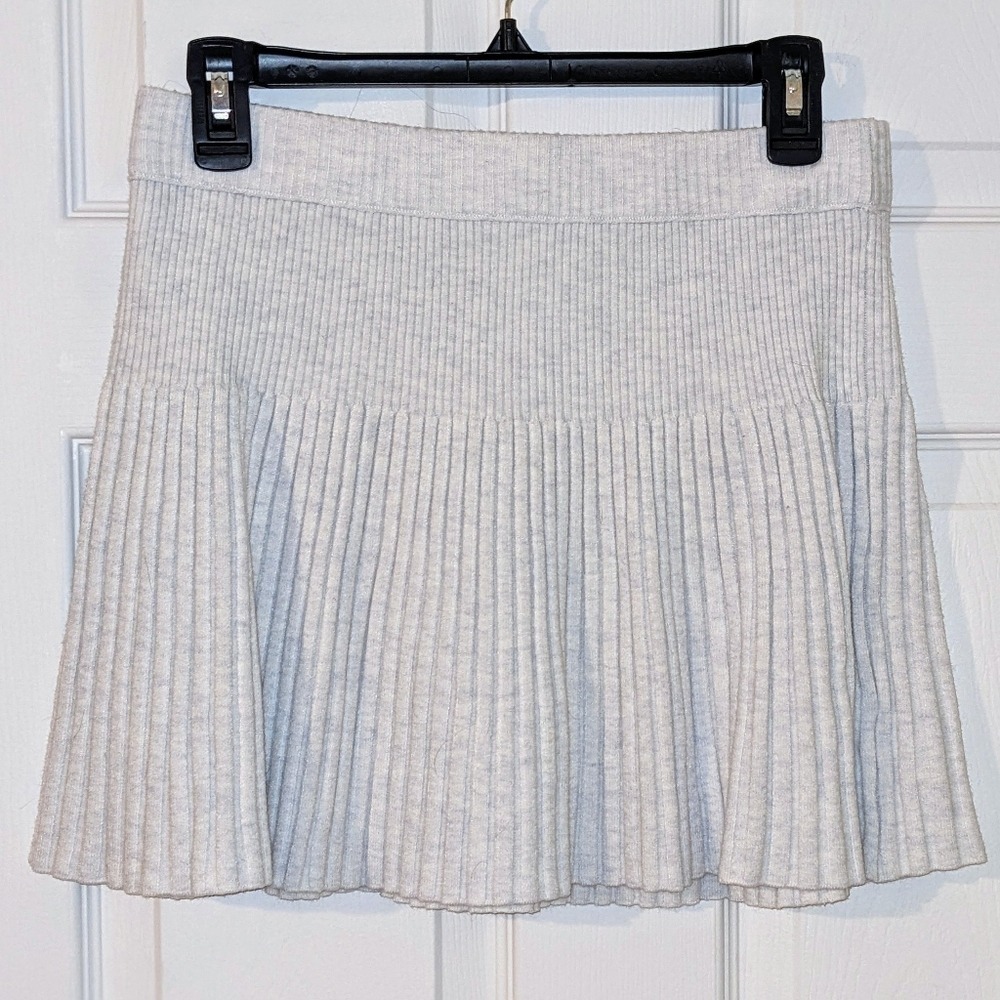 Aerie Take Charge Wool Blend Ribbed Sweater Knit Skirt Light Gray M NWOT - Picture 4 of 8